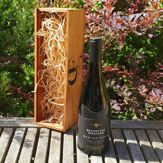 Gift Box - Dakins Road Single Vineyard Pinot Noir +/- Glasses