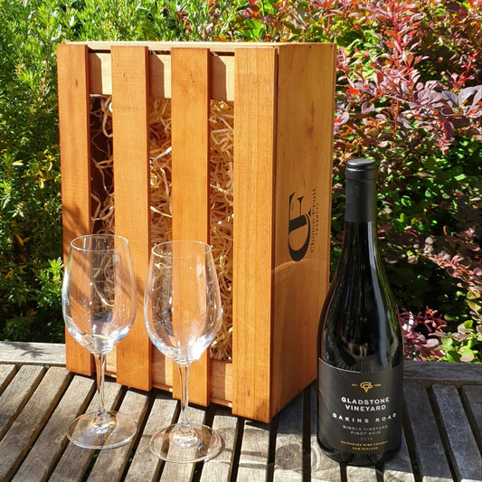 Gift Box - Dakins Road Single Vineyard Pinot Noir +/- Glasses 