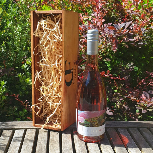 Gift Box - Luna Estate Rosé +/- Glasses 